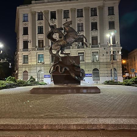 3 Rooms Apartments In The City Centr Львов Экстерьер фото