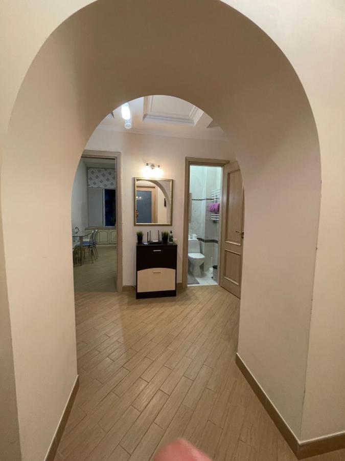 3 Rooms Apartments In The City Centr Львов Экстерьер фото